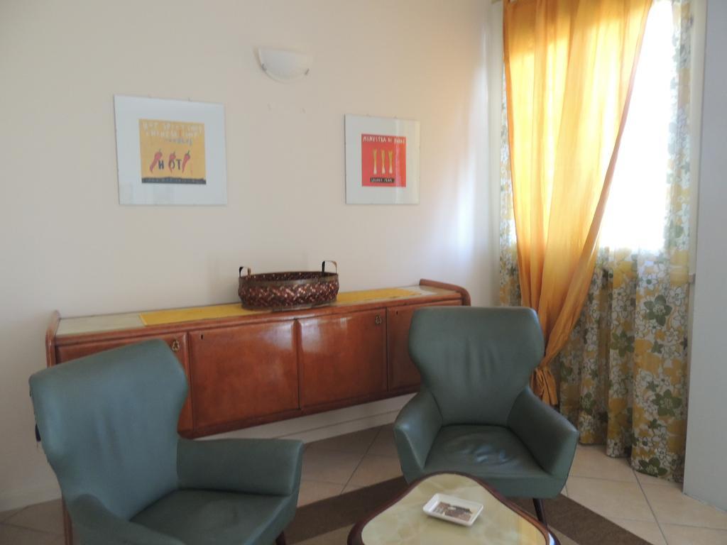 Villa Rosa Moniga del Garda Habitación foto