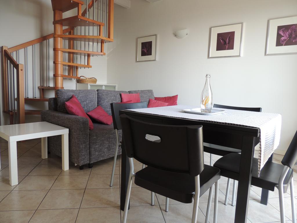 Villa Rosa Moniga del Garda Habitación foto