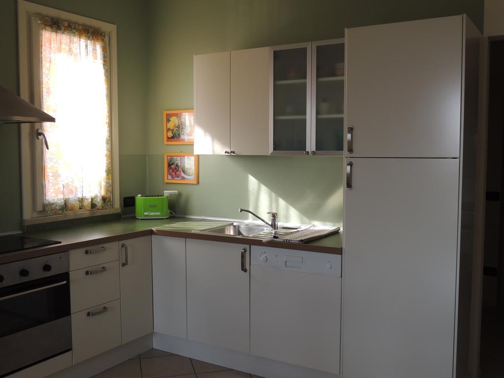 Villa Rosa Moniga del Garda Habitación foto